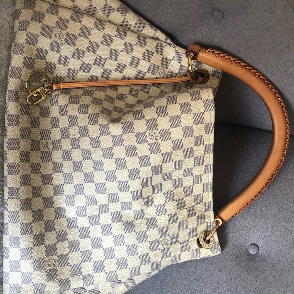 Louis Vuitton Handbag